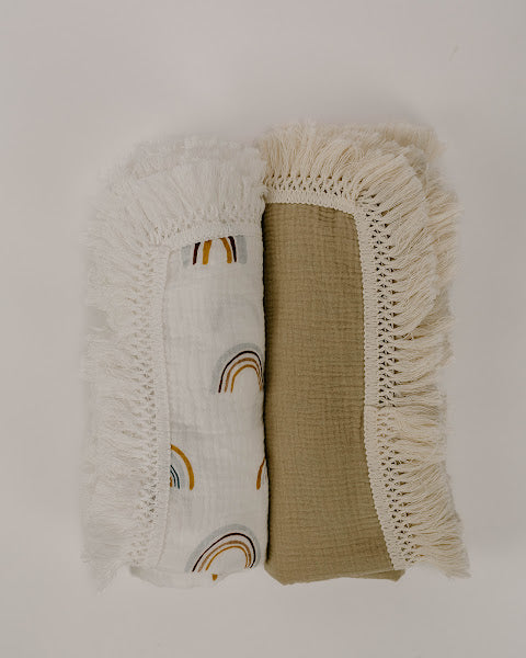 blanket with tassels
