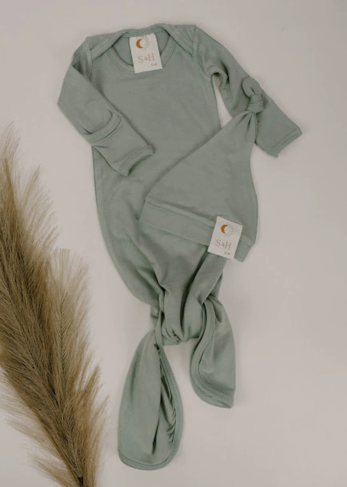 0-6 Month Organic Knotted Gown + Hat